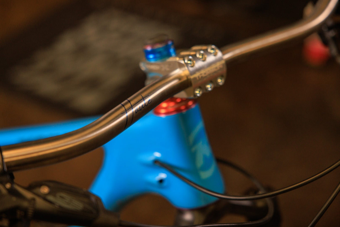 Sweepy Trail Handlebar